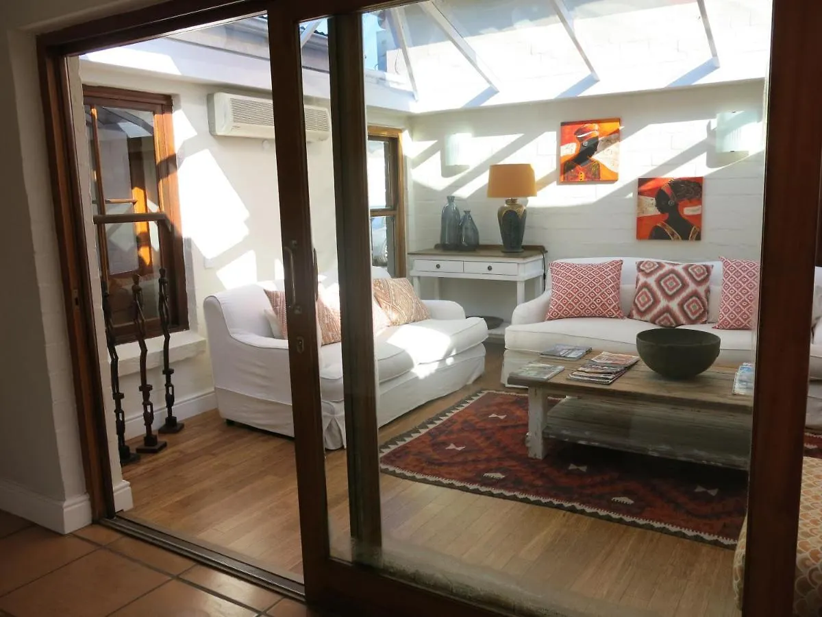 Guest house Summit Place Guesthouse Cape Town
