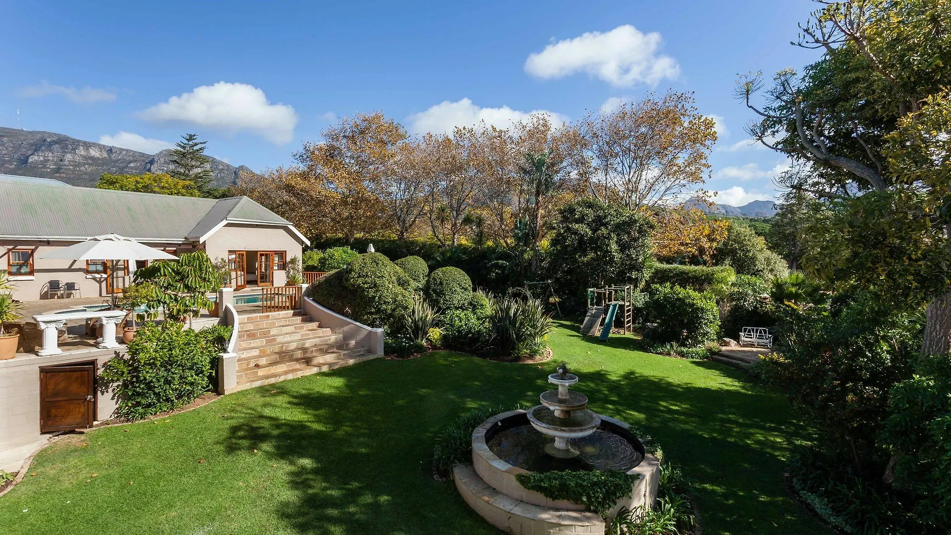 Guest house Summit Place Guesthouse Cape Town
