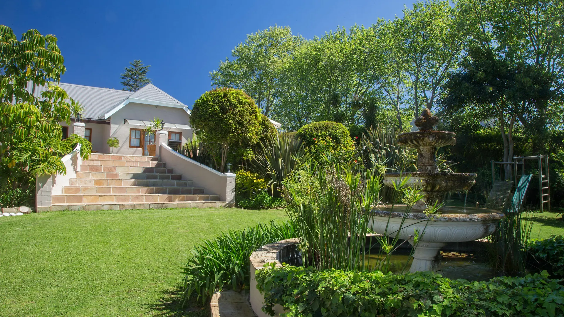 Guest house Summit Place Guesthouse Cape Town