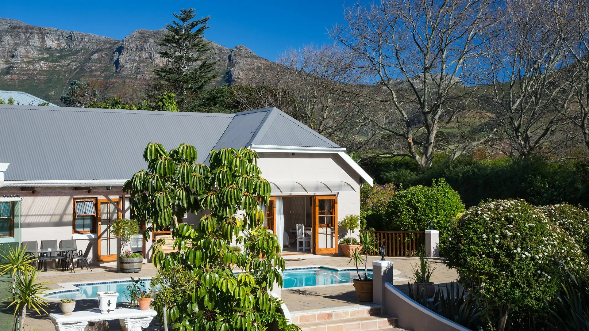 Summit Place Guesthouse Le Cap 4*,